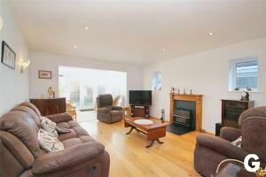 Picture #3 of Property #1220728341 in Broadshard Lane, Ringwood BH24 1RS