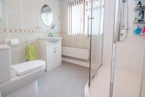 Picture #8 of Property #1221085041 in Totton SO40 3DN