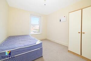 Picture #7 of Property #1222168641 in Nortoft Road, Charminster BH8 8PZ