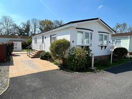 Picture #1 of Property #1224192231 in Knightcrest Park, Milford Road, Everton, Lymington SO41 0BA