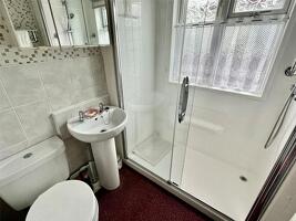 Picture #9 of Property #1224192231 in Knightcrest Park, Milford Road, Everton, Lymington SO41 0BA