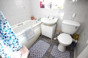 Picture #11 of Property #1224220041 in Verity Crescent, Poole BH17 8TL