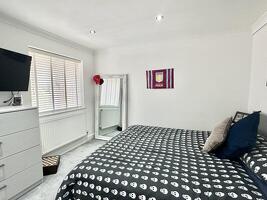 Picture #8 of Property #1225567641 in Chalbury Close, Canford Heath, Poole BH17 8BP
