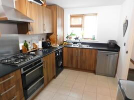 Picture #1 of Property #1226374641 in Parsonage Close, Christchurch BH23 2GB