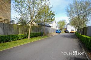 Picture #16 of Property #1228657641 in Kings Close, Bournemouth BH10 4GB