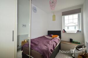 Picture #9 of Property #1228657641 in Kings Close, Bournemouth BH10 4GB