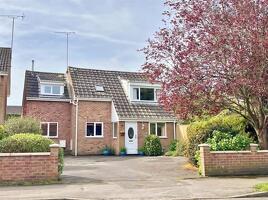 Picture #0 of Property #1231549641 in Crane Drive, Verwood BH31 6QB