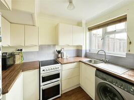 Picture #7 of Property #1233177441 in Owls Road, Verwood BH31 6HL