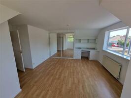 Picture #9 of Property #1235762631 in Canberra Road, Christchurch BH23 2HW