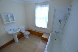 Picture #7 of Property #1237355241 in Gwynne Road, Poole BH12 2AS