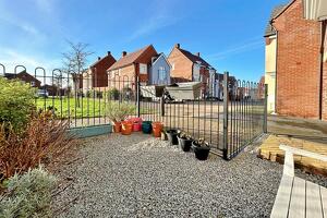 Picture #8 of Property #1238121441 in Canford Heath BH17 8AA