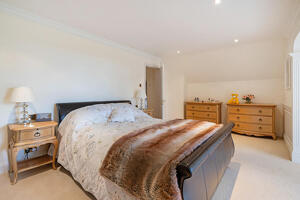 Picture #18 of Property #1239898641 in Picket Hill, Ringwood BH24 3HH