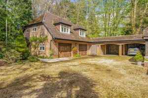 Picture #22 of Property #1239898641 in Picket Hill, Ringwood BH24 3HH