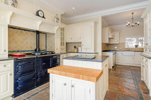 Picture #7 of Property #1239898641 in Picket Hill, Ringwood BH24 3HH