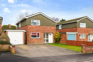 Picture #0 of Property #1243545441 in Shepherds Close, Bartley, Southampton SO40 2LJ