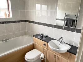 Picture #15 of Property #1244016231 in Hursley Drive, Langley, Southampton SO45 1ZU