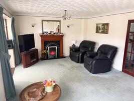 Picture #2 of Property #1244016231 in Hursley Drive, Langley, Southampton SO45 1ZU