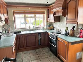 Picture #5 of Property #1244016231 in Hursley Drive, Langley, Southampton SO45 1ZU