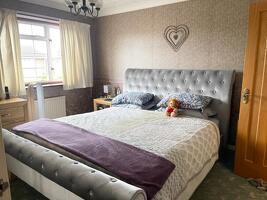 Picture #9 of Property #1244016231 in Hursley Drive, Langley, Southampton SO45 1ZU