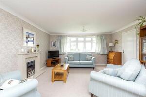 Picture #9 of Property #1244209041 in Swanage BH19 1QW