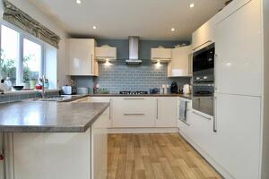 Picture #0 of Property #1251802341 in Wellingtonia Gardens, Hordle, Lymington SO41 0DD
