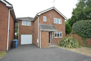 Picture #0 of Property #1257644241 in Woodpecker Drive, Creekmoor, Poole BH17 7SY