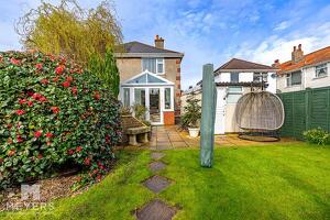 Picture #15 of Property #1261769541 in Corhampton Road, Southbourne BH6 5NX