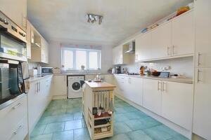 Picture #5 of Property #1262651541 in Corfe Mullen BH21 3PZ