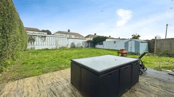 Picture #10 of Property #1269030741 in Frobisher Avenue, Poole BH12 5AN