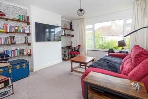 Picture #1 of Property #1269732741 in Totton SO40 3BL