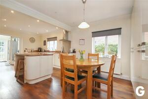 Picture #5 of Property #1269842541 in Southampton Road, Ringwood BH24 1JG