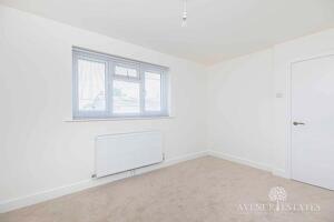 Picture #8 of Property #1272682731 in Meadowland, Christchurch BH23 3RA