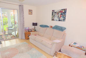 Picture #4 of Property #127309768 in Stinsford Close, Bournemouth BH9 3RQ