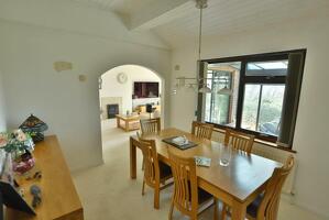 Picture #5 of Property #1273127541 in Olivers Road, Colehill BH21 2NT