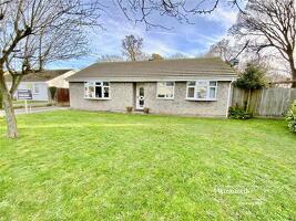 Picture #5 of Property #1275042441 in Stirling Way, Mudeford, Christchurch BH23 4JJ