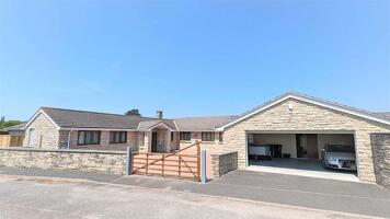 Picture #1 of Property #1278803631 in Boundary Close, Swanage BH19 2JY