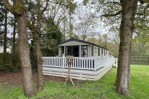 Picture #12 of Property #1280121741 in Oakdene Holiday Park, St. Leonards, Ringwood BH24 2SD