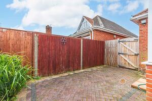 Picture #22 of Property #1284202341 in Stanley Green Road, Poole BH15 3AF