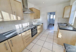 Picture #8 of Property #1285747341 in Ensbury Park Road, Bournemouth BH9 2SJ