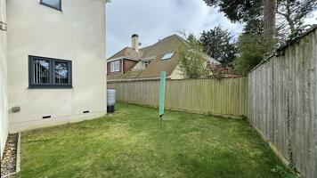 Picture #6 of Property #1287509541 in Compton Avenue, Lower Parkstone BH14 8PX