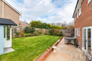 Picture #20 of Property #1288891641 in Haywards Farm Close, Verwood BH31 6XW