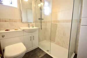 Picture #7 of Property #1296501441 in Lincoln Road, Parkstone, Poole BH12 2HU