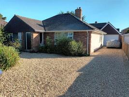 Picture #0 of Property #1297130331 in Renouf Close, Pennington, Lymington SO41 8GL