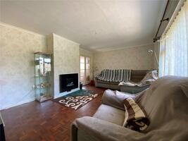 Picture #2 of Property #1297130331 in Renouf Close, Pennington, Lymington SO41 8GL
