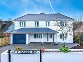Picture #1 of Property #129916768 in Elphinstone Road, Highcliffe, Christchurch BH23 5LL