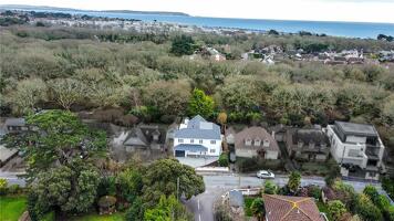 Picture #3 of Property #129916768 in Elphinstone Road, Highcliffe, Christchurch BH23 5LL