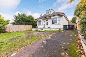 Picture #0 of Property #1304163741 in Hurn Road, Christchurch BH23 2RJ