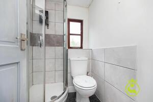 Picture #9 of Property #1304908641 in Longfleet Road, Poole BH15 2HW