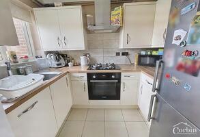 Picture #2 of Property #1305122541 in Seatown Close, Poole BH17 8BH