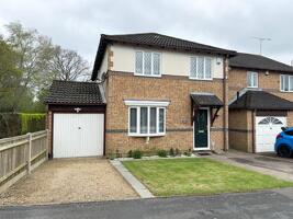 Picture #0 of Property #1306216641 in Bilberry Drive, Marchwood, Southampton SO40 4YR
